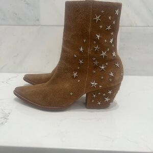 Matisse Kate Bosworth Charlotte western cowboy boots booties star studded 7